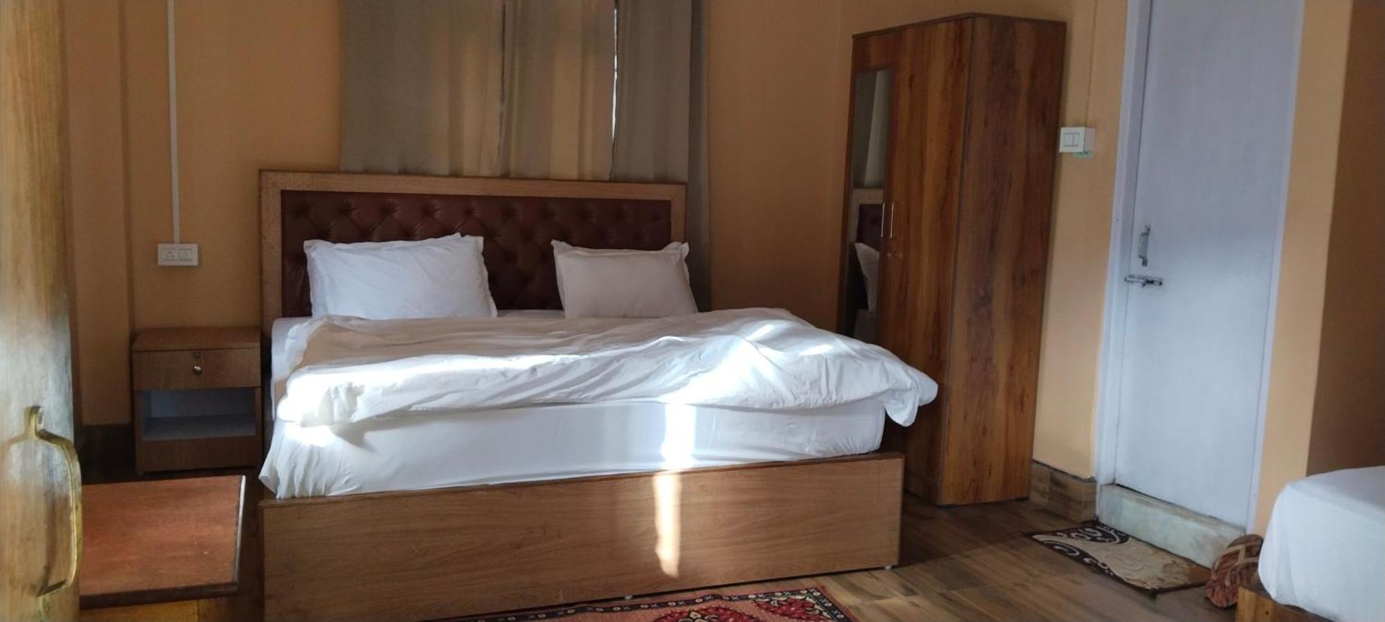 Mandavya Homestay Пеллінґ Екстер'єр фото